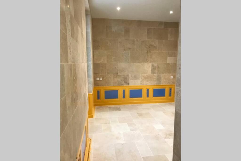 Rare Petit Cocon F1 Calme Possibilite Jacuzzi Hammam En Sus Apartment Chamalieres Exterior photo